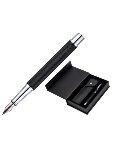 Pluma Y Estuche Belius Turbo Aluminio Textura Punteada Color Negro Y Plateado Tinta Azul Caja De Diseño