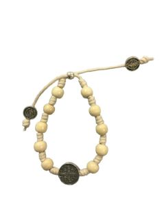 Pulsera artesanal hecha a mano Tres Medallas San Benito Marfil