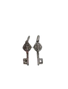 Colgante Llave S.Benito Metal Baño Plata 24Mm