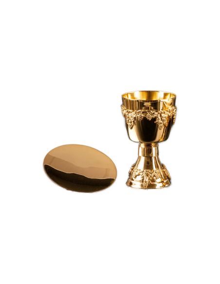 Cáliz Relieve Racimo 17Cm Con Patena Baño Oro
