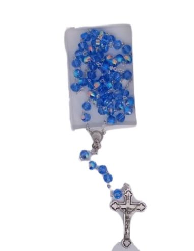 Rosario cristal multicaras con caja color celeste