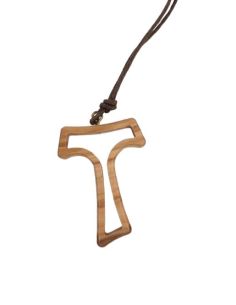 Cruz Tau Olivo 5Cm Calada Con Cordon