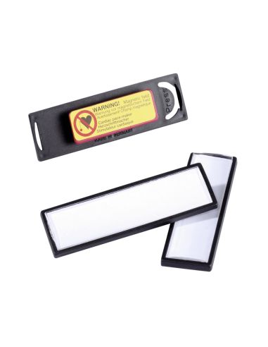 Identificador Portanombre Durable Pvc Antiarañazos Con Iman Y Efecto Lupa Color Negro 67X17 Mm