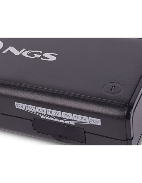 Adaptador De Corriente Ngs Manual Laptop 90W Con 11 Adaptadores