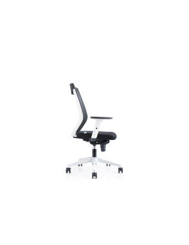 Silla Rocada De Oficina Con Brazos Regulables Y Respaldo Malla Negro Tapizada En Tela Ignifuga Negro Color Blanco