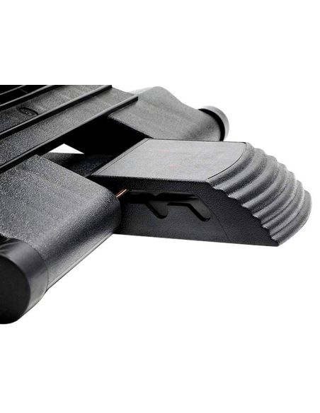 Reposapies Ajustable Q-Connect Premium Con Alfombrilla Caucho
