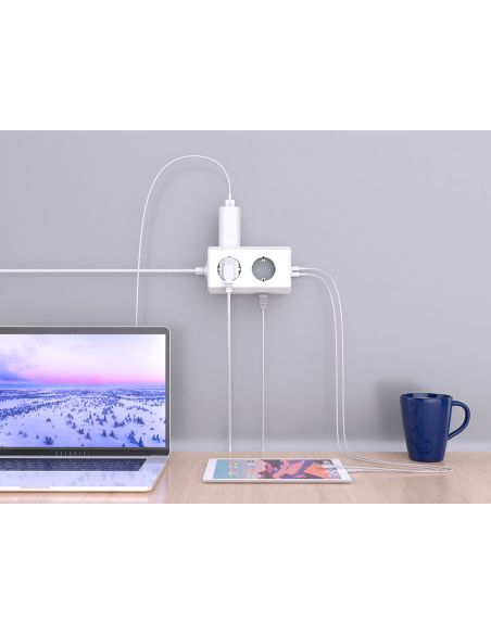 Regleta Q-Connect Enchufe Multiple 10 En 1 Cable 1,4 Mt 6 Tomas De Corriente+3 Usb+1 Usb Tipo C 140X76X87Mm