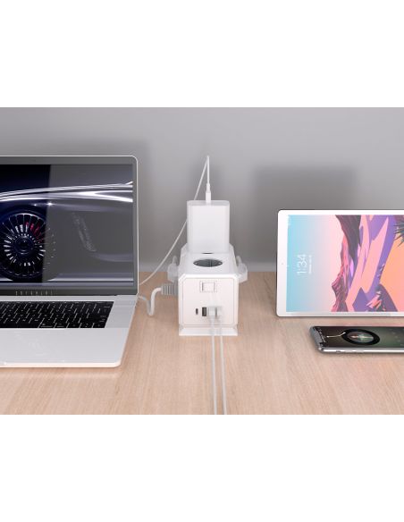 Regleta Q-Connect Enchufe Multiple 10 En 1 Cable 1,4 Mt 6 Tomas De Corriente+3 Usb+1 Usb Tipo C 140X76X87Mm